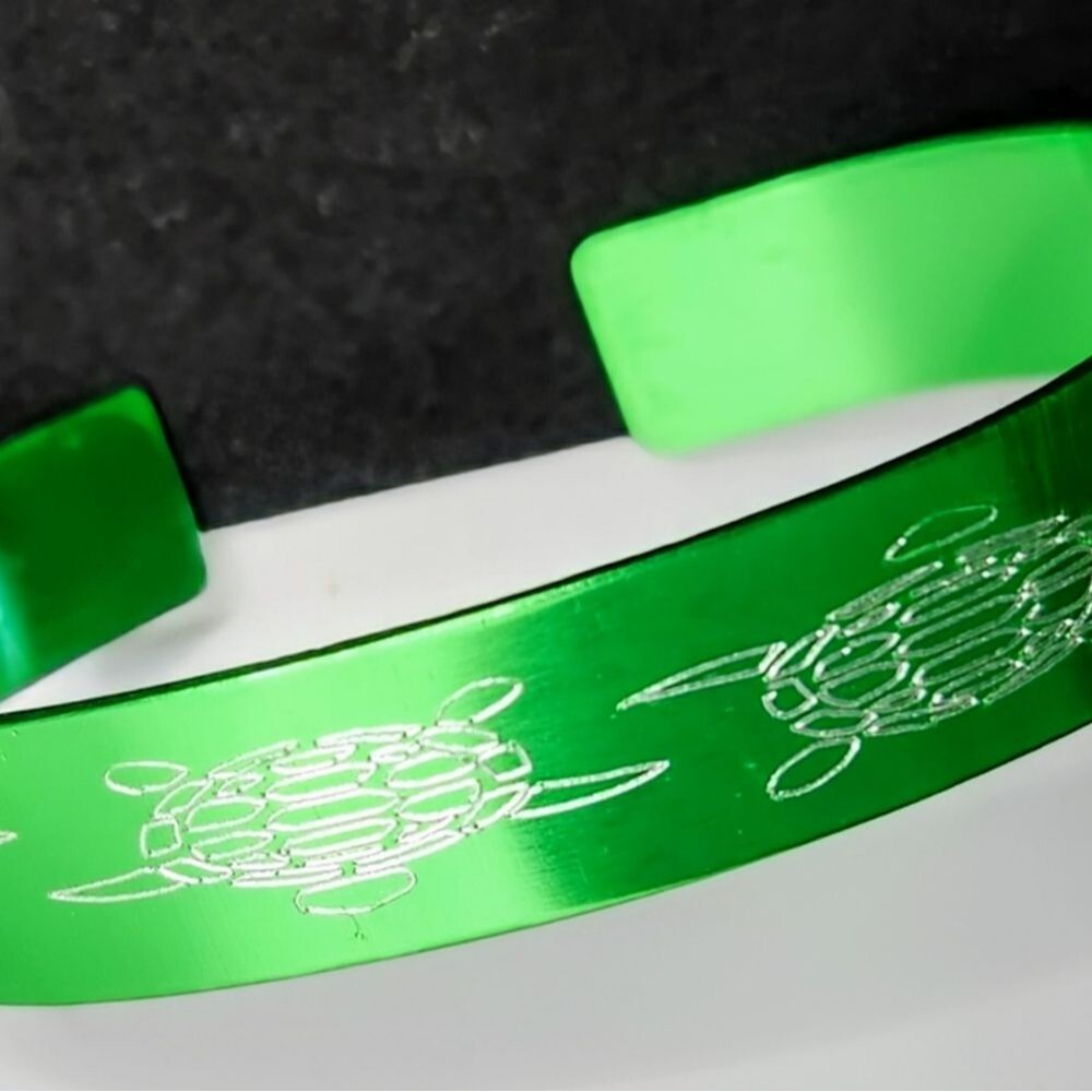 Hand Crafted Engraved Cuff Bracelet Green Turtle